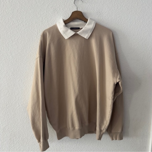 Brandy Melville- Light Brown Polo Crewneck Sweatshirt- M - Picture 3 of 8